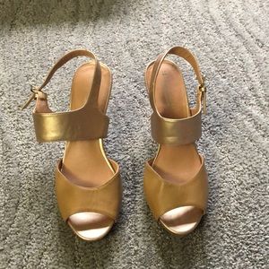 Naturalizer heels size 7